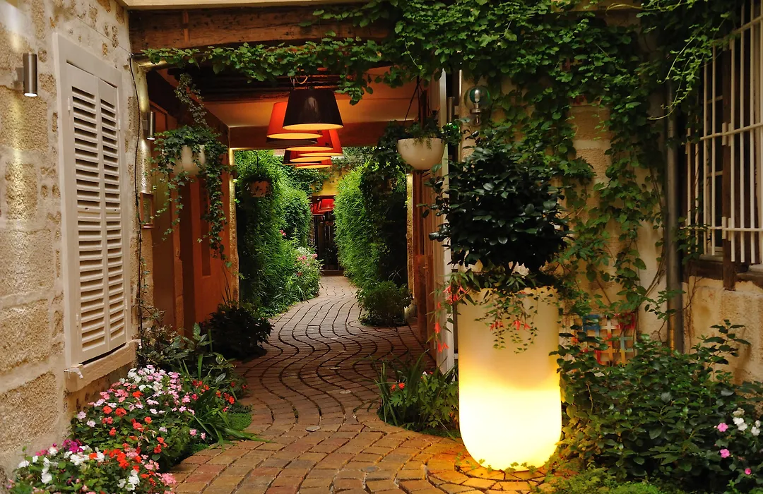 Les Patios du Marais 1-1